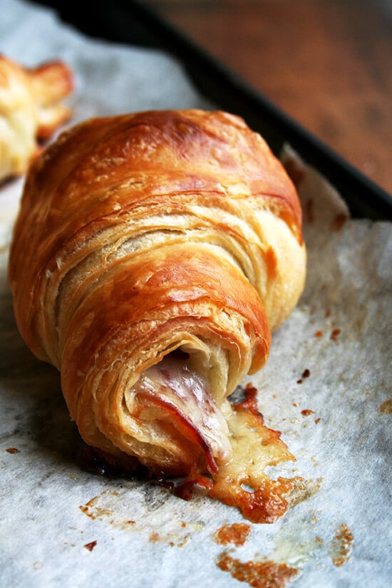 Achieve Feather-Light Prosciutto Gruyère Croissants with Faux Dough
